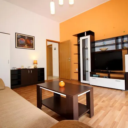Ema Near Center Apartman Porec